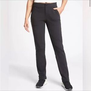 Athleta Trekkie Hike Pants in Black
Womens Plus SZ 26. G12